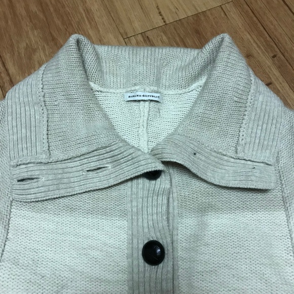 Banana Republic 100% Merino Wool Striped Sweater - Picture 6 of 7